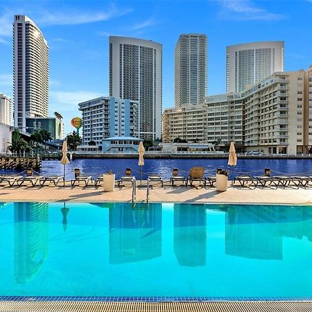 הלנדל ביץ' Mvr Apartments At Beachwalk Resort מראה חיצוני תמונה