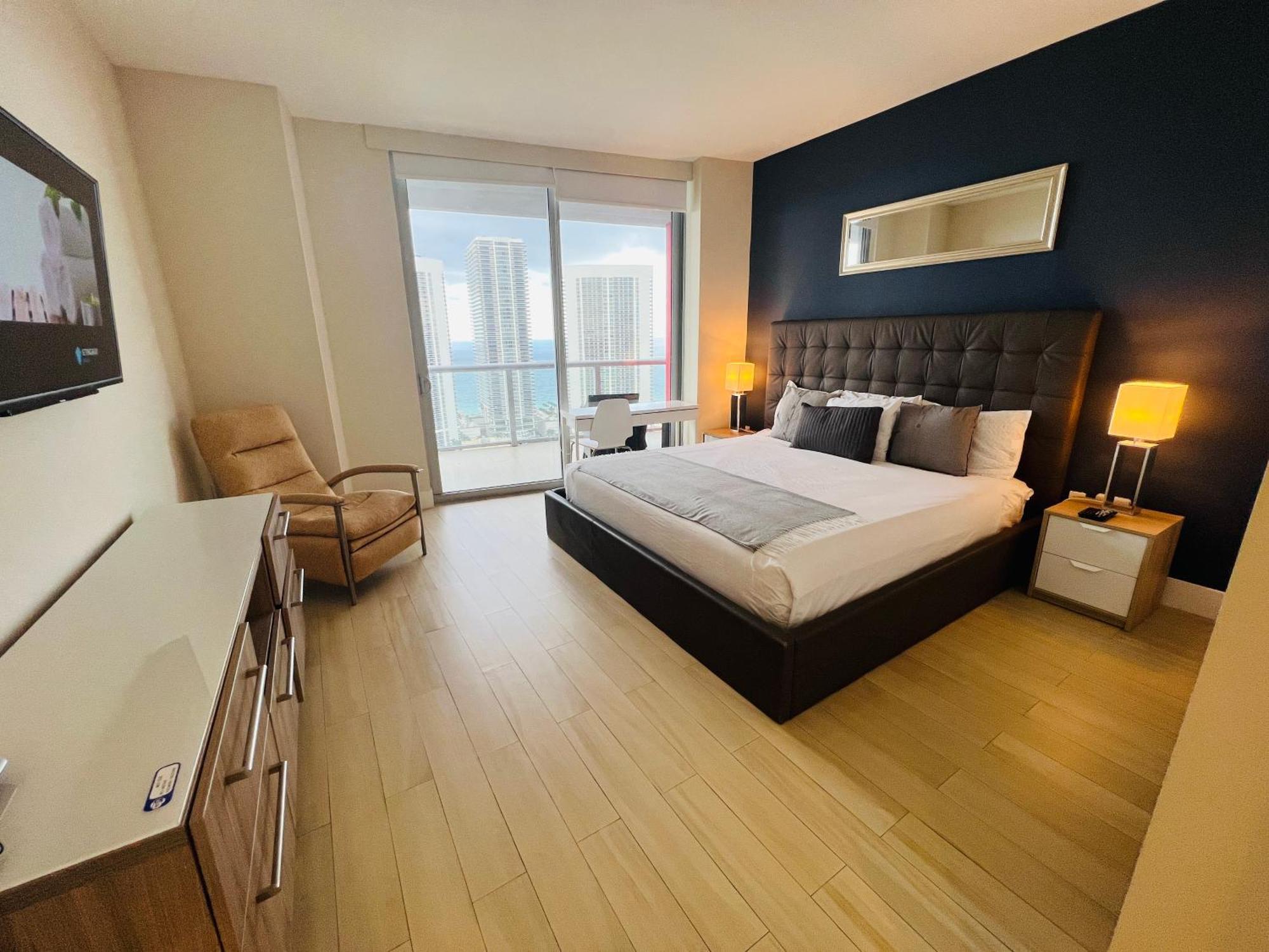 הלנדל ביץ' Mvr Apartments At Beachwalk Resort מראה חיצוני תמונה