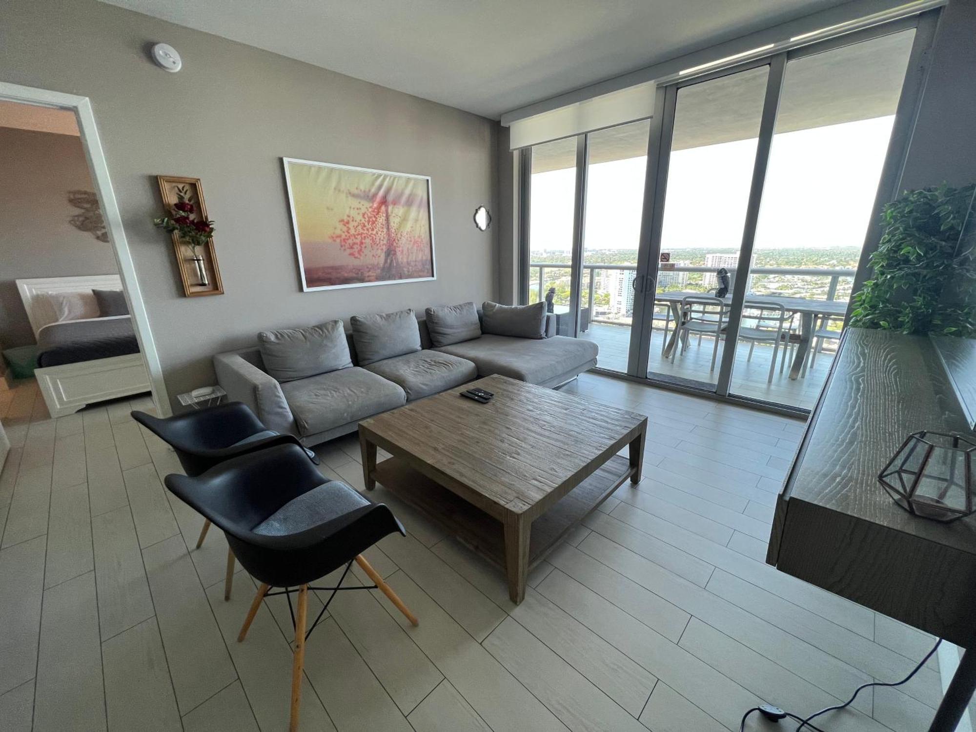 הלנדל ביץ' Mvr Apartments At Beachwalk Resort מראה חיצוני תמונה