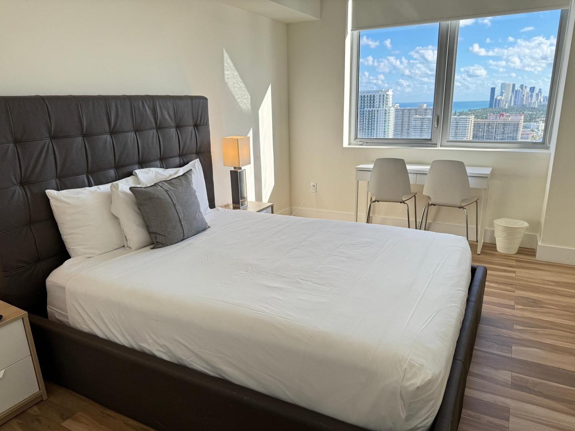 הלנדל ביץ' Mvr Apartments At Beachwalk Resort מראה חיצוני תמונה