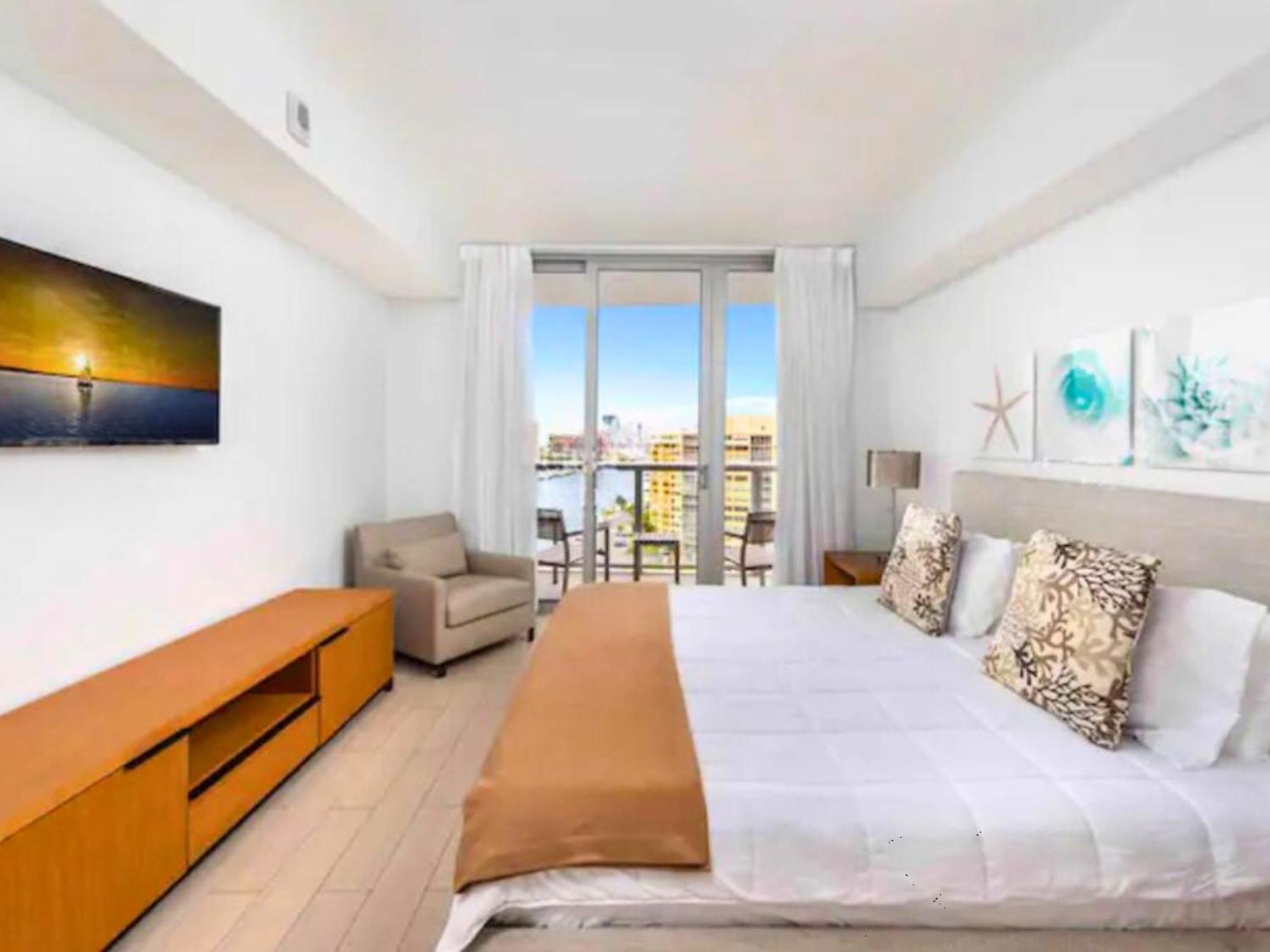 הלנדל ביץ' Mvr Apartments At Beachwalk Resort מראה חיצוני תמונה