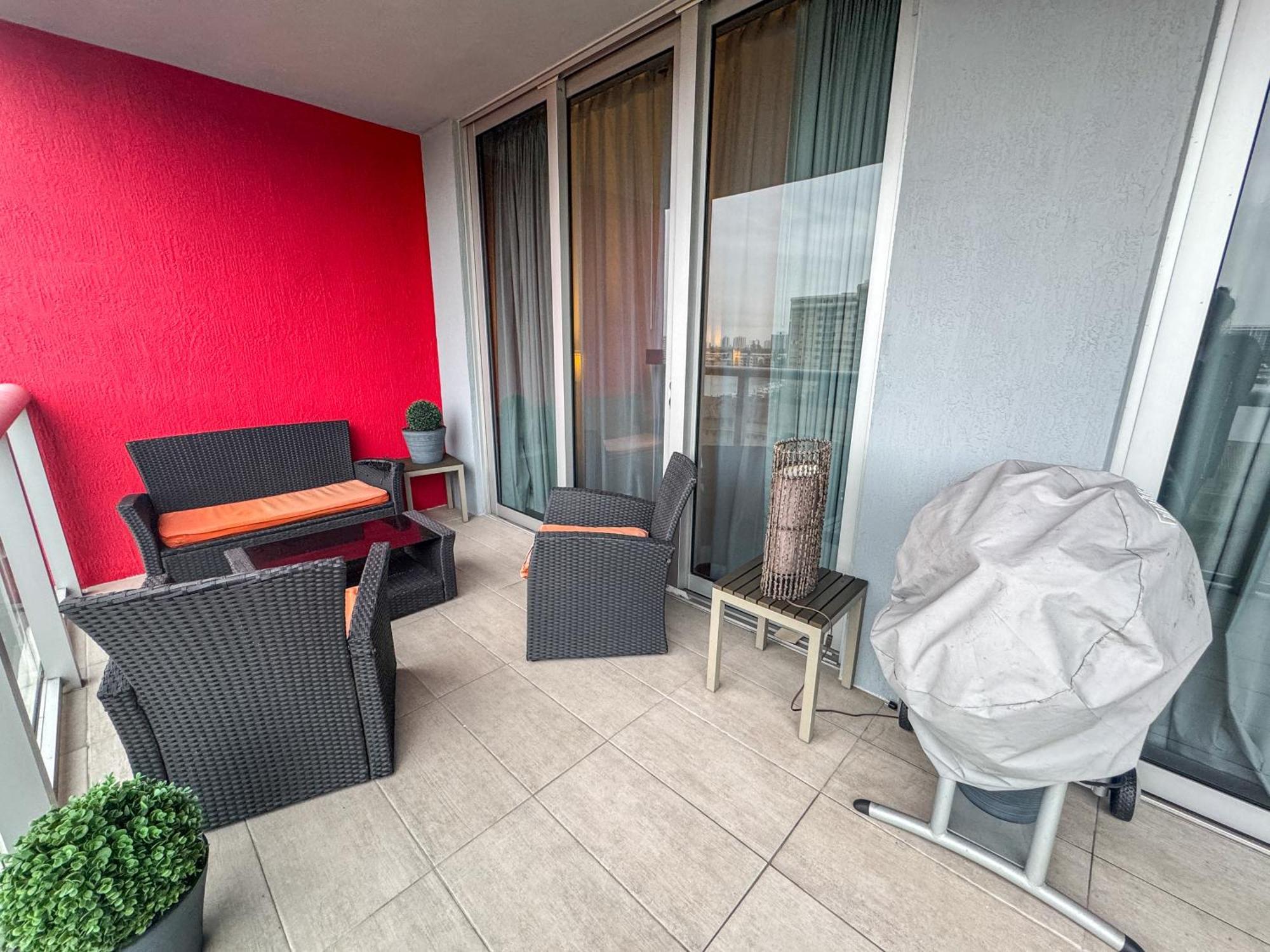 הלנדל ביץ' Mvr Apartments At Beachwalk Resort מראה חיצוני תמונה